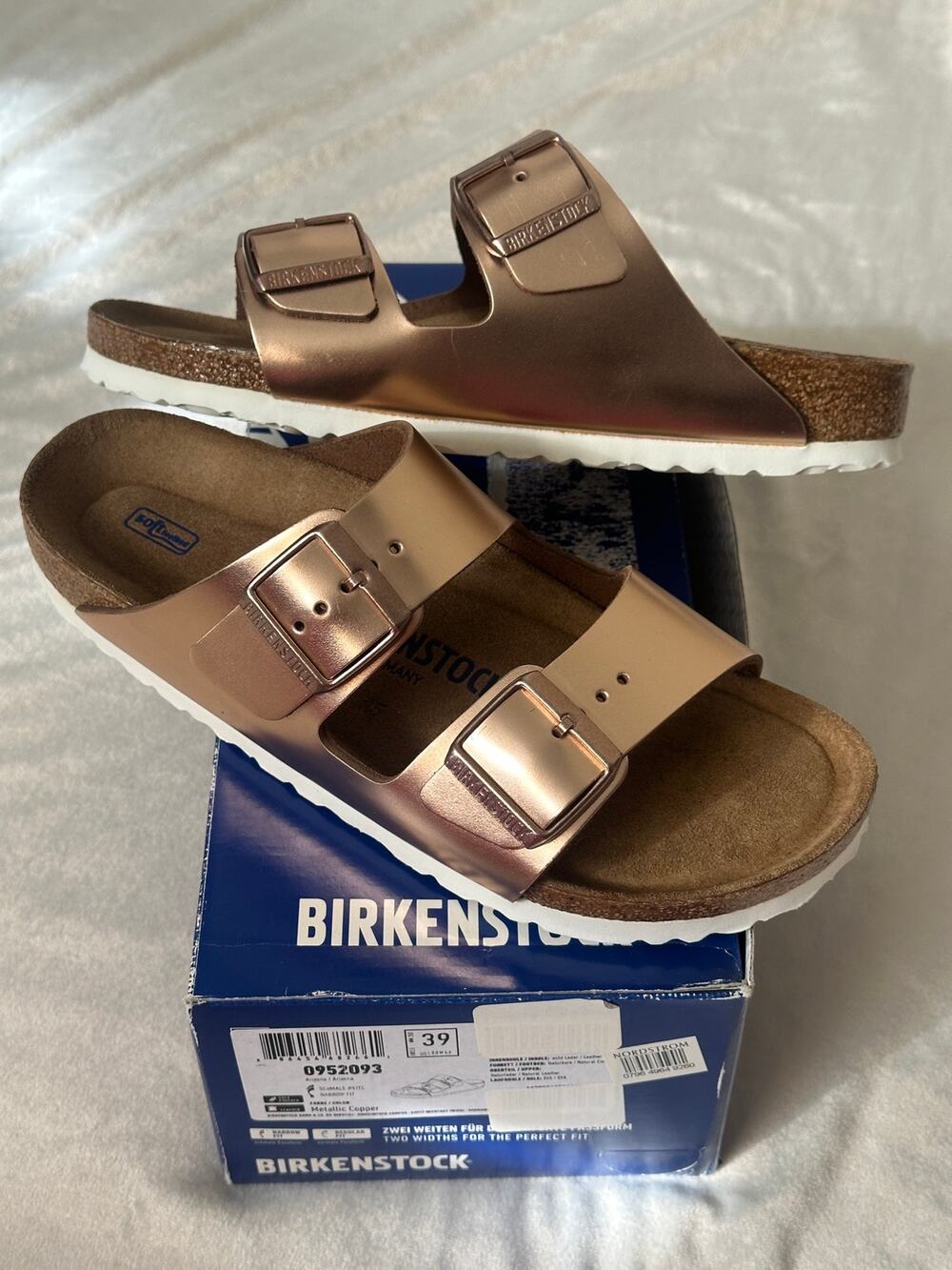 NIB Birkenstock Arizona Soft Footbed Metallic Copper Sz 39 Narrow Fit Sandals